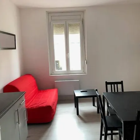 Meuble A 700 M De La *